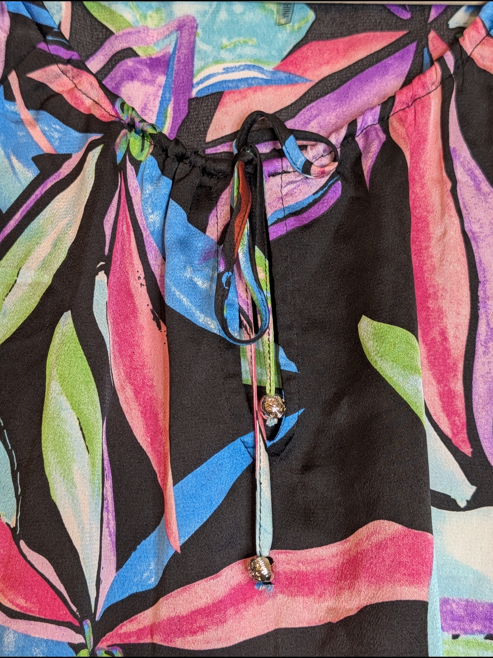 Entro Colorful Tropical Floral Patterned Bubble Sleeve Shirt - Picture 4 of 10